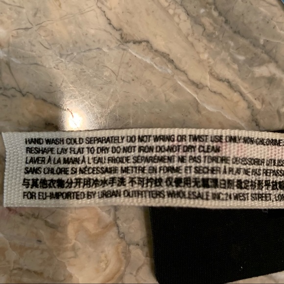 32B NWT Free people Ari Black Neo Underwire Bra - Picture 12 of 12